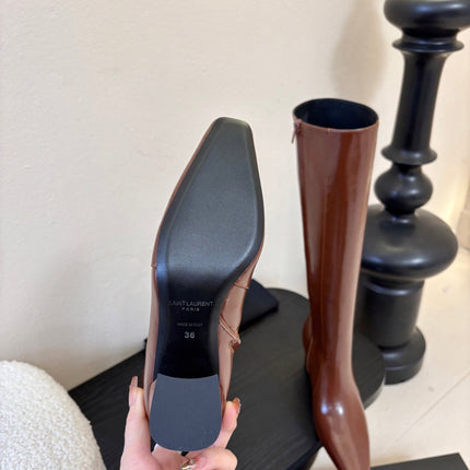 YSL 26S KNEE-HIGH HEELED BOOTS IN BROWN SHINY CALFSKIN
