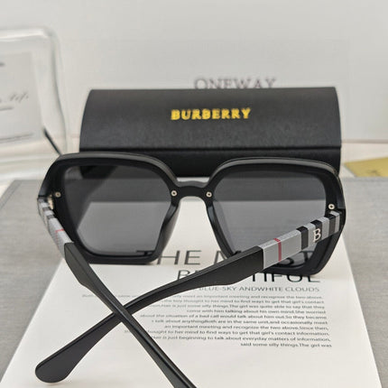 BURBERRY 26S ROUNDED SQUARE FRAME IN ACETATE 424756