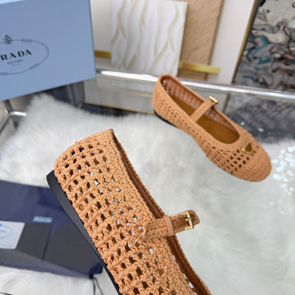 PRADA 26S MARY JANE FLATS IN BROWN WOVEN RAFFIA WITH TRIANGLE LOGO