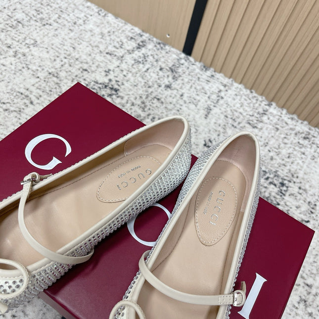 GUCCI 26S BALLET FLATS IN OFF WHITE WITH CRYSTALS
