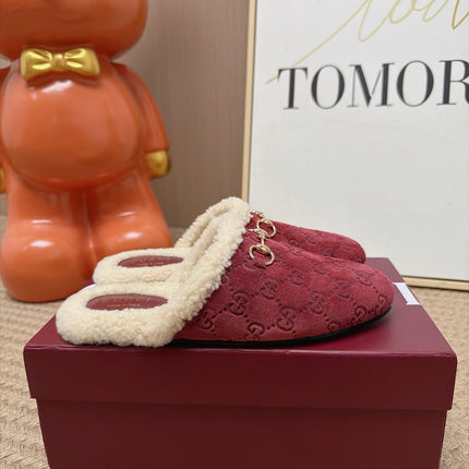 GUCCI 26S SHEARLING-LINED MULES IN DARK RED SUEDE