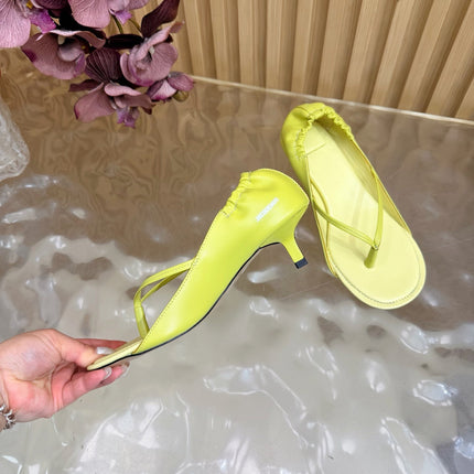 JACQUEMUS 26S THONG HEEL SANDALS 45 MM IN LEMON YELLOW CALFSKIN