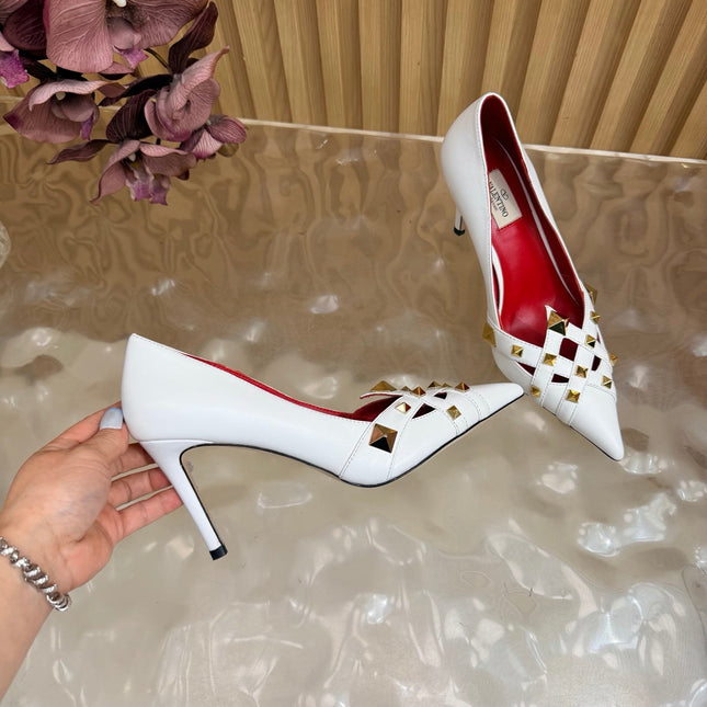 VALENTINO 26S STUDDED POINTED TOE PUMPS 90 MM IN WHITE CALFSKIN