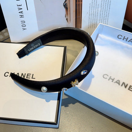 CHANEL 26S HEADBAND IN BLACK FABRIC 505239