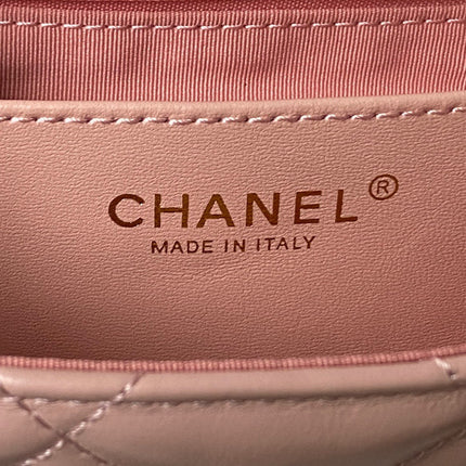 SMALL FLAP BAG 20 IN PEACH PINK LAMBSKIN GOLD HARDWARE