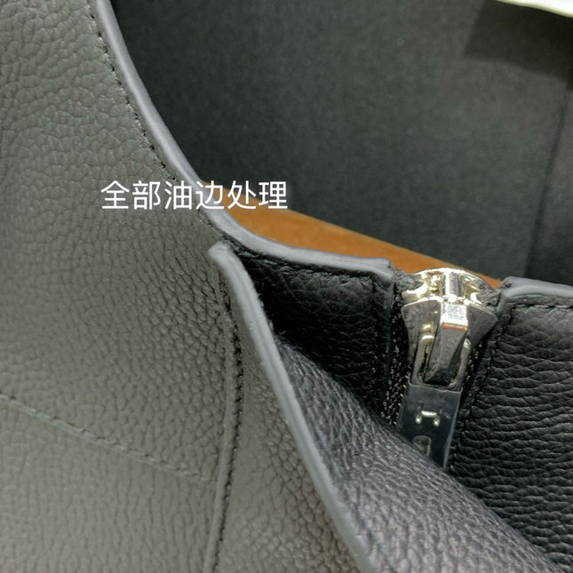 HERMES 25S LEATHER JACKET WITH LEATHER SHORTS 528564