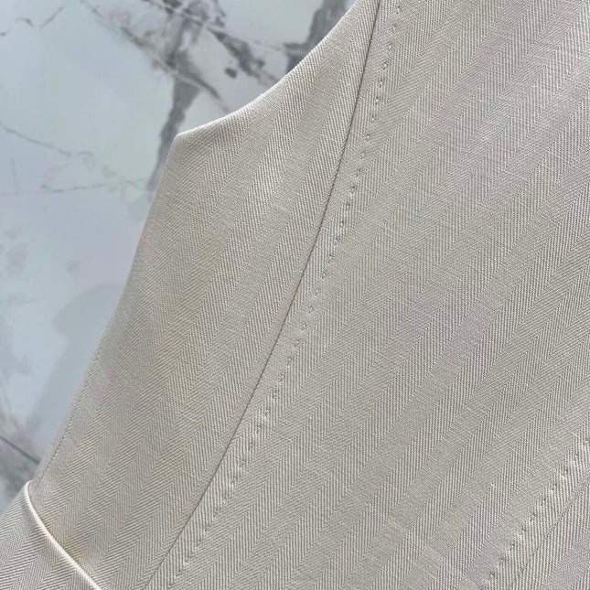 MAXMARA 26S SLEEVELESS V-NECK VEST 255