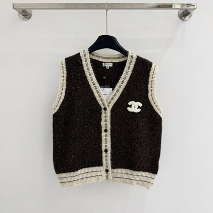 CHANEL 26S SLEEVELESS KNIT BLAZER 741