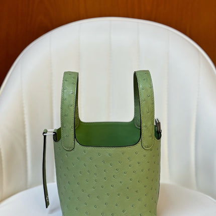HM 25S PICOTIN LOCK 14 CM IN OLIVE GREEN OSTRICH WITH SILVER HARDWARE