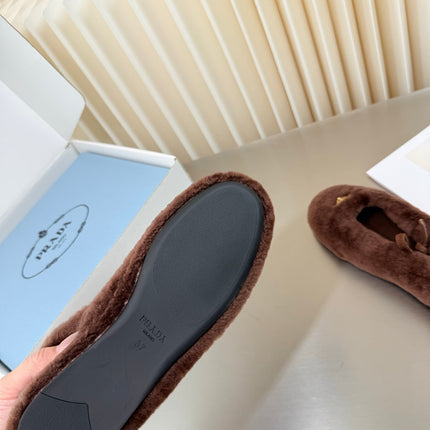 PRADA 26S MARY JANE BALLET IN DARK BROWN SHEARLING