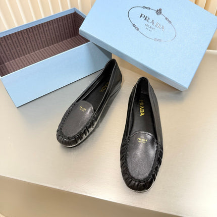 PRADA 26S CLASSIC LOAFERS IN BLACK LAMBSKIN