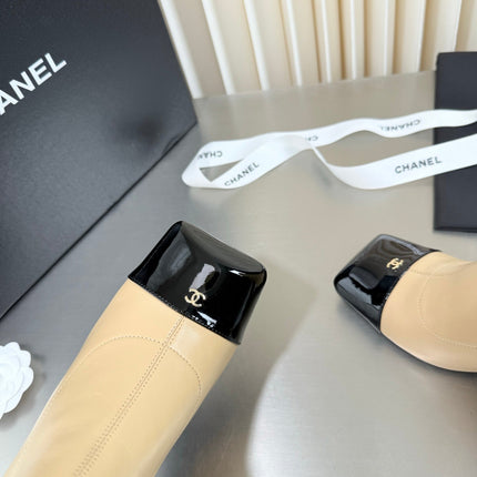 CHANEL 26S ZIPPER BOOTS 75 MM IN BEIGE CALFSKIN AND BLACK PATENT LEATHER SQUARE TOE HIGH