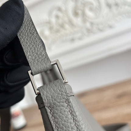 HM 25S BERLINGOT 24 CM IN DARK GRAY LAMBSKIN