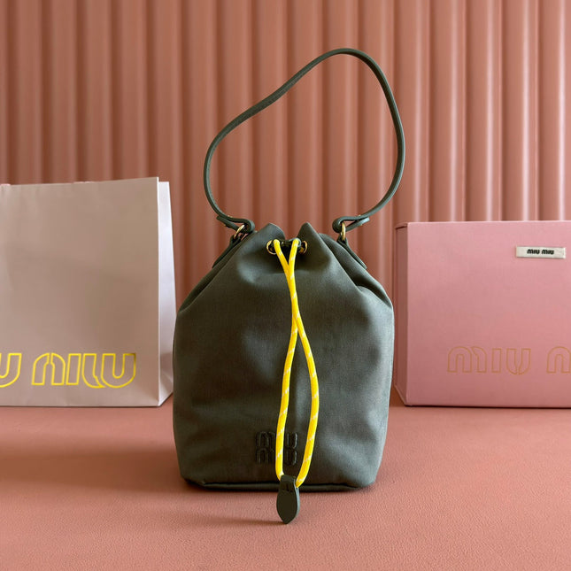 GABADINE POUCH 22.5 IN OLIVE GREEN CANVAS YELLOW DRAWSTRING