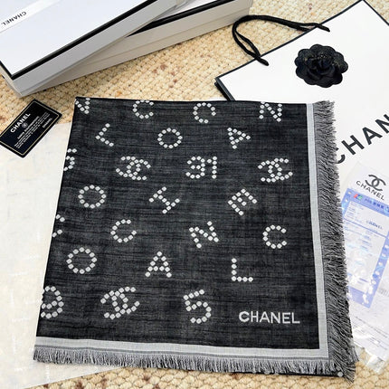 CHANEL 26S SCARF 140 IN SILK AND CASHMERE 504343
