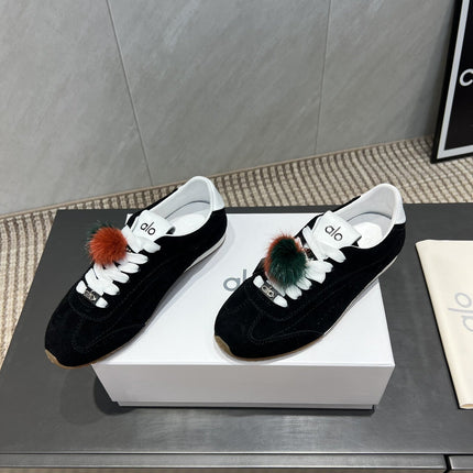 ALO 25S SUNSET SNEAKER IN BLACK SUEDE WITH PUFF CHARM