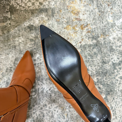 HM 26S POINTED-TOE ANKLE BOOTS 35 MM IN COGNAC BROWN CALFSKIN 