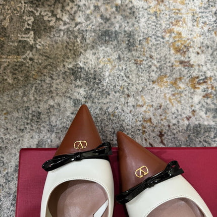 VALENTINO 26S BOW SLINGBACKS 45 MM IN WHITE AND BROWN CALFSKIN