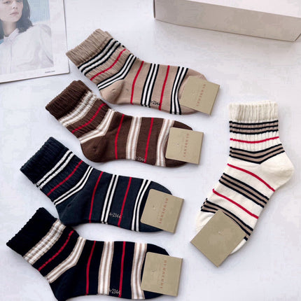 BURBERRY 26S ANKLE SOCKS 562521 (1 BOX)