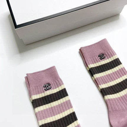 CHANEL 26S CREW SOCKS 400463 (1 BOX)