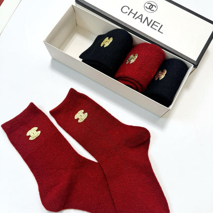 CHANEL 26S CREW SOCKS 403655 (1 BOX)