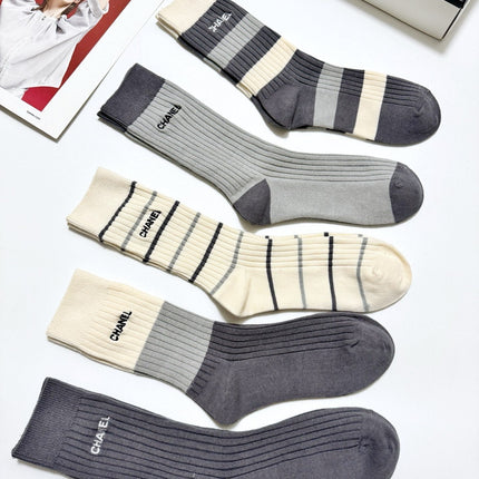 CHANEL 26S CREW SOCKS 405383 (1 BOX)