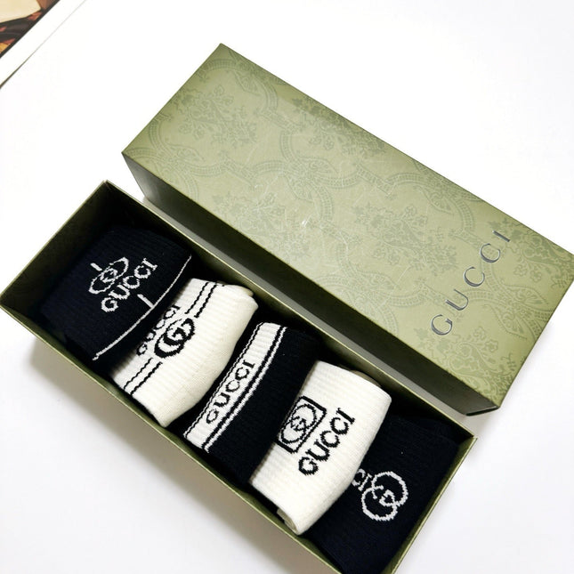 GUCCI 26S CREW SOCKS 407176 (1 BOX)
