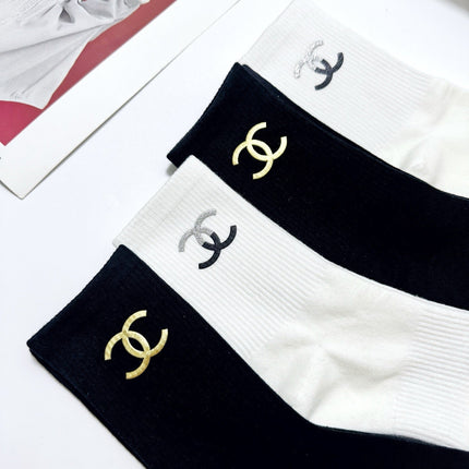 CHANEL 26S CREW SOCKS 410300 (1 BOX)