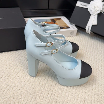 FLATFORM SANDAL IN LIGHT BLUE CALFSKIN AND BLACK FABRIC