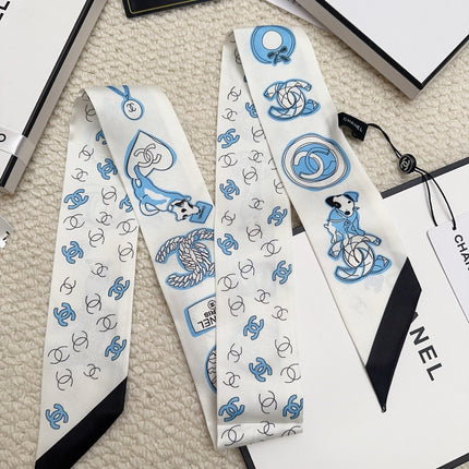CHANEL 26S TWILLY SCARF 120 IN SILK 372650