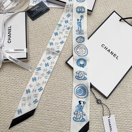 CHANEL 26S TWILLY SCARF 120 IN SILK 372650