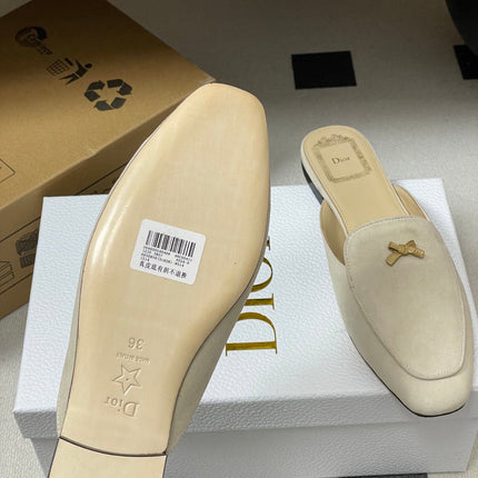 DIOR 26S MULES IN BEIGE SUEDE WITH BOW
