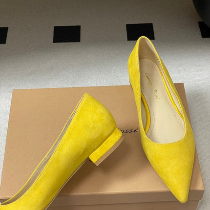 GIANVITO ROSSI 26S FLATS IN YELLOW SUEDE