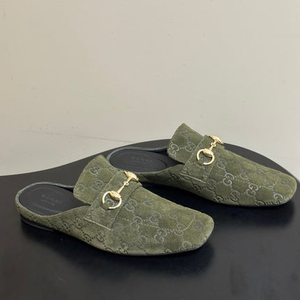 GUCCI 26S HORSEBIT LOAFER MULES IN MOSS GREEN SUEDE