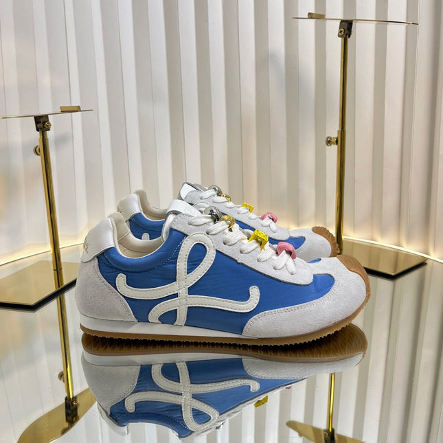 LOEWE 26S RUNNER 2.0 SNEAKERS IN WHITE SUEDE AND BLUE FABRIC
