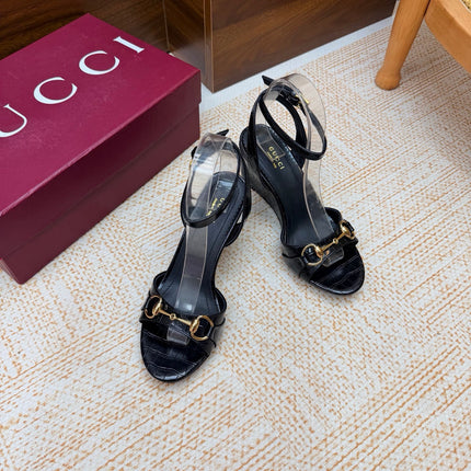 GUCCI 26S WEDGE SANDALS 80 MM IN BLACK CROCODILE EMBOSSED LEATHER