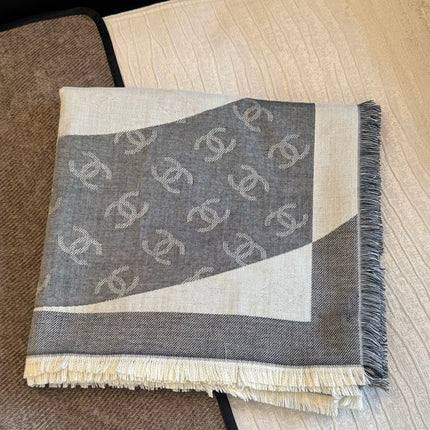 CHANEL 26S SCARF 140 IN SILK AND CASHMERE 510942