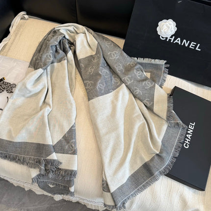 CHANEL 26S SCARF 140 IN SILK AND CASHMERE 510942