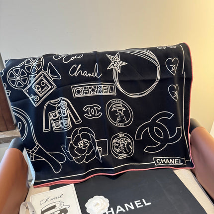 CHANEL 26S SCARF 140 IN SILK AND CASHMERE 510941