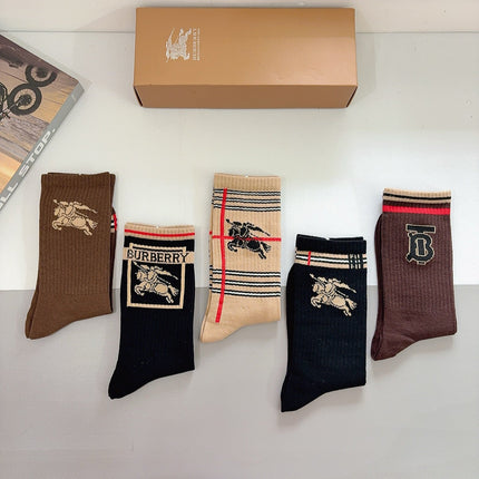 BURBERRY 26S CREW SOCKS 893641 (1 BOX)