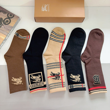 BURBERRY 26S CREW SOCKS 893641 (1 BOX)