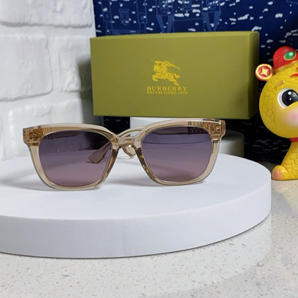 BURBERRY 26S SQUARE FRAME IN ACETATE 426335