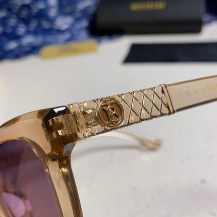 BURBERRY 26S SQUARE FRAME IN ACETATE 426335