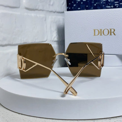 DIOR 26S OVERSIZED SQUARE FRAME IN METAL 500372