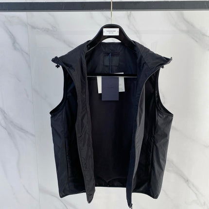 PRADA 26S SLEEVELESS HOODED JACKET 786