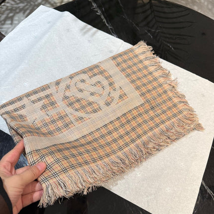 BURBERRY 26S SCARF 130CM IN CASHMERE 215168
