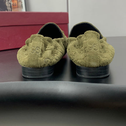 GUCCI 26S LOAFERS IN MOSS GREEN SUEDE WITH GOLD HARDWARE