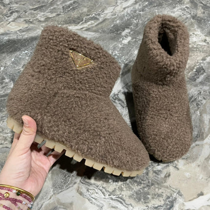 PRADA 26S ANKLE BOOTS IN DARK BROWN FUR