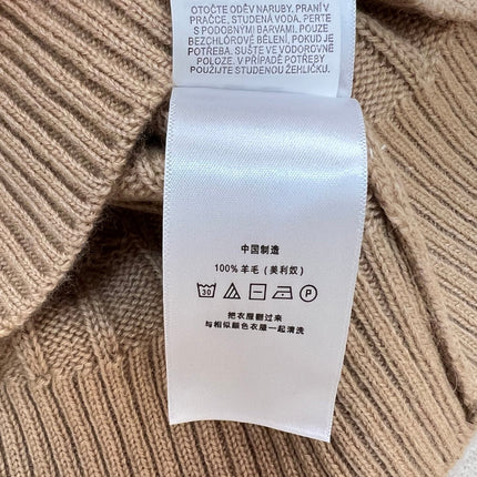 RALPH LAUREN 26S V-NECK CABLE-KNIT SWEATER 563