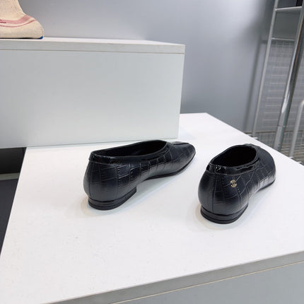 CHANEL 26S SQUARE-TOE FLATS IN BLACK CROCODILE-EMBOSSED LAMBSKIN